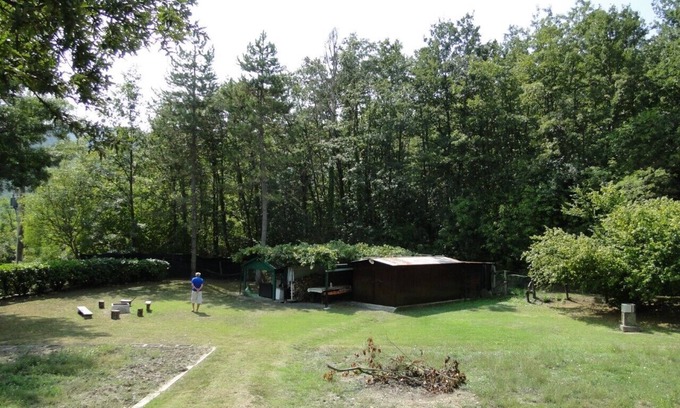 Valmozzola Alquiler De RV | WILD RV or Camper Site in Italy