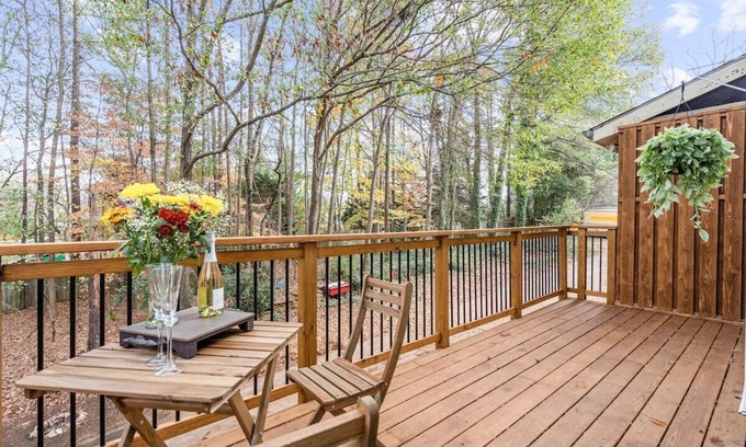 Roswell Casa | Wild Sunflower Retreat
