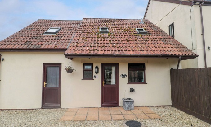 Brean Cabaña | WILDBERRY COTTAGE, family friendly, with a garden in Brean