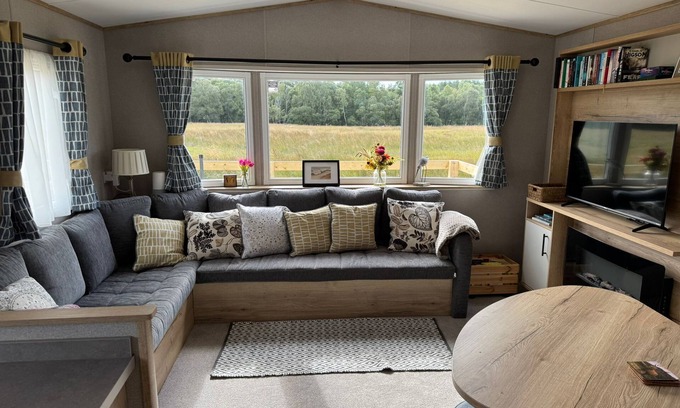 Grantown-on-Spey Casa | Wildcat Lodge; Brand new, lovely 2-bedroom caravan with WiFi in Grantown-on-Spey