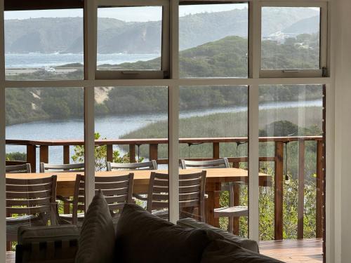 Wilderness Casa | Wilderness deckhouse. views!/sun/sea/river/kayaks