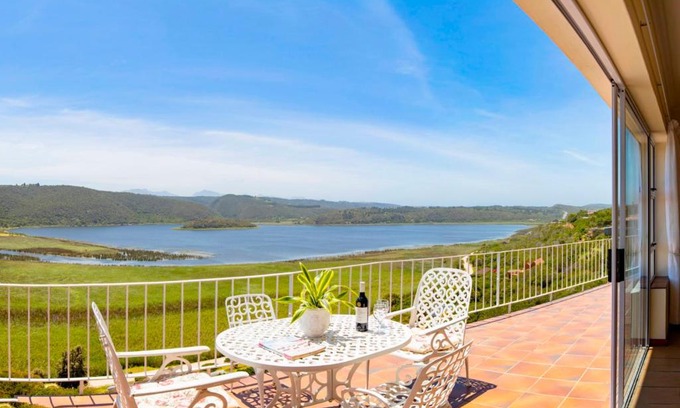 Wilderness Casa | Wilderness Lake View Self-Catering