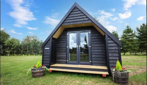 Northwold Otro | Wildflower Meadow Cabins