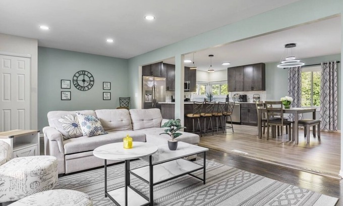 Wheaton Casa | Wildflower - Wheaton Home!