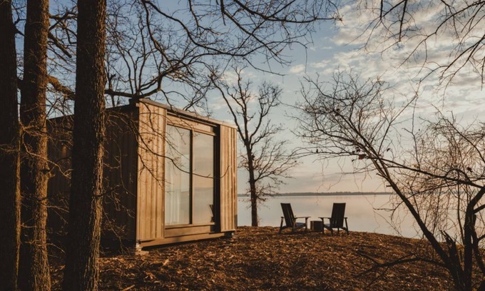Quinlan Cabina | Wilding Hotels Tawakoni Lakefront Suite