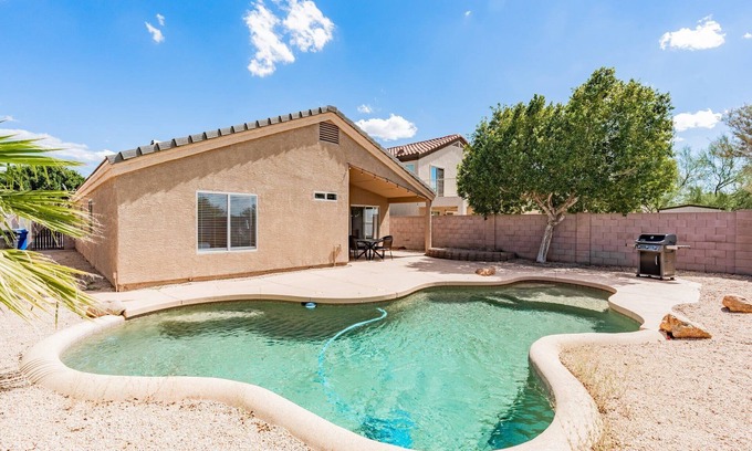 Parkwood Ranch Casa | Wildrose Retreat, Adventure, Golf, Pool, BBQ