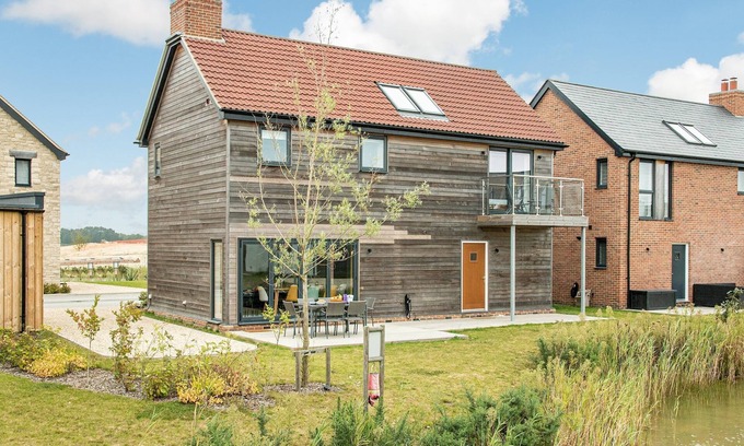Holworth Casa | Wildside (WI15), Silverlake, Dorset. Lake Access.