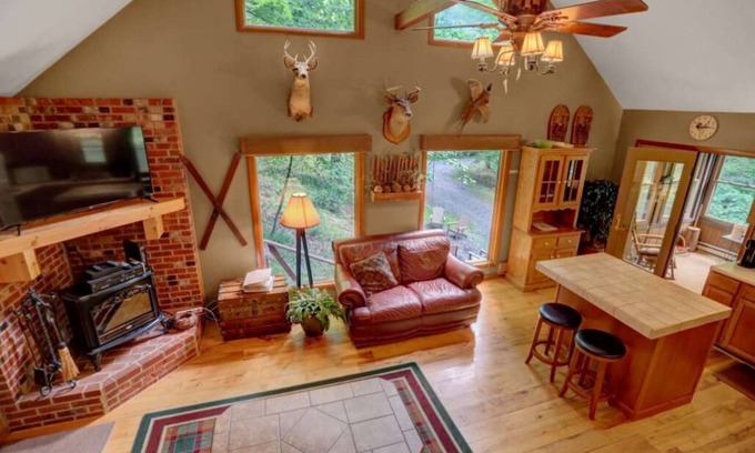 Huntingdon Chalet De Esquí | Wildwood Chalet -Raystown Lake Vacation Rentals, Aunt Susie's