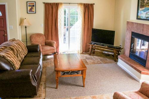 Bass Lake Apartamento | Willard Lake House