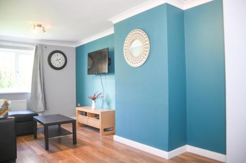Willenhall Casa | Willenhall Oasis Retreat - Serene House Rental