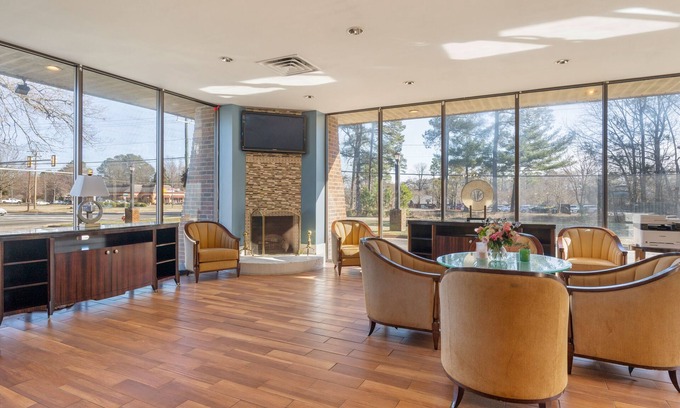 Williamsburg Hotel | Williamsburg Suites