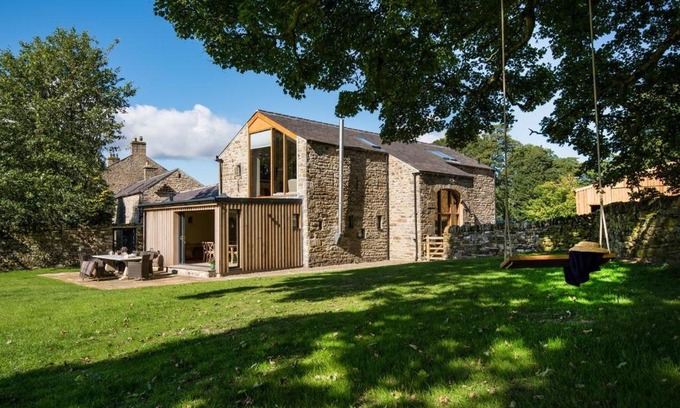 Slaggyford Casa | Williamston Barn & Cowshed