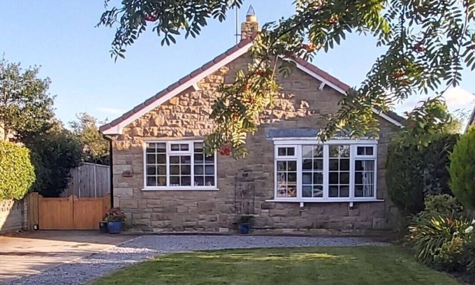 Northallerton Cabaña | Willow Cottage 4 bedroom Cosy stopover, dogs welcome