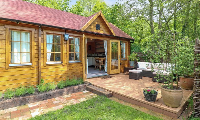 Irstead Cabaña | Willow Lodge