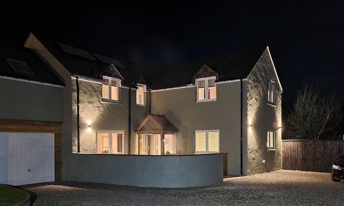 Wolf's Castle Casa | Willow Lodge, Wolfscastle
