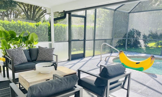 Willoughby Acres Casa | Willow Pool Home - 3 Bedroom 2 Bath