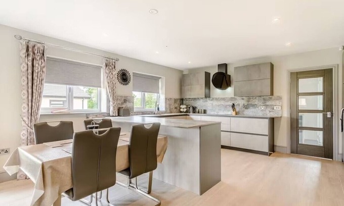 Blackburn Cabaña | Willows Cottage