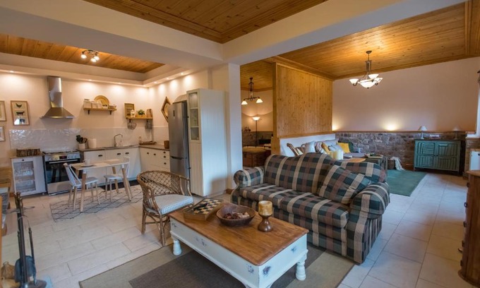 Karpenisi Casa | Willows Lodge
