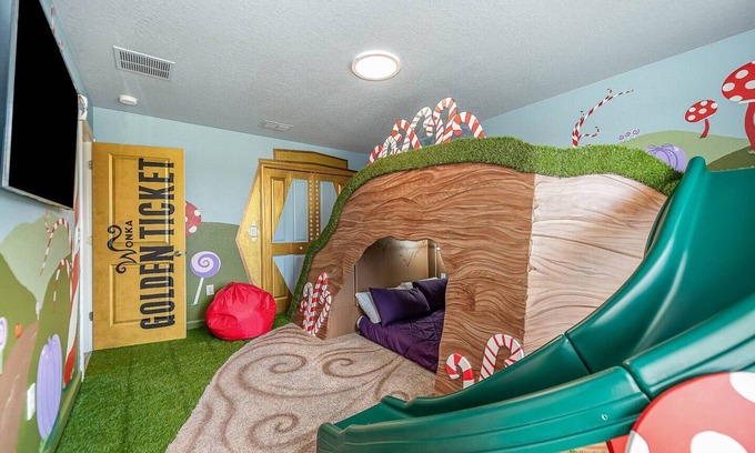 Davenport Villa | Willy Wonka's Villa Within Minutes of Disney
