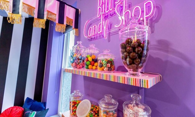 Lawrenceville Casa | Willy Wonka Themed | King Bed | Free Parking | Arcade | BBQ