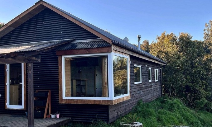 Castro Cabina | Window to the Fjord: Cabin with Stunning View