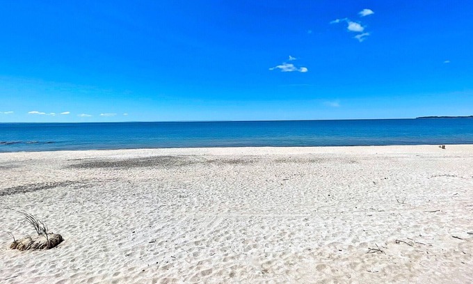 Fort Erie Cabaña | Windpoint Cottage - Lazy Days and Starry Nights