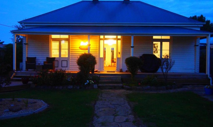 Kingston Beach Casa | Windsor Cottage