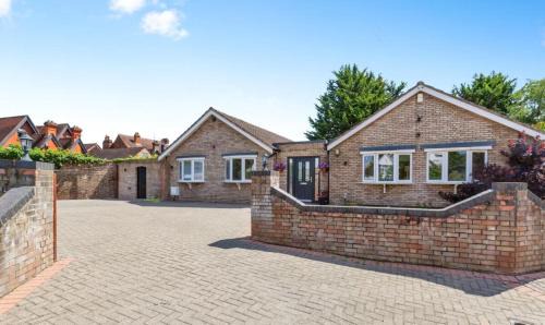 Datchet Casa | Windsor Reach