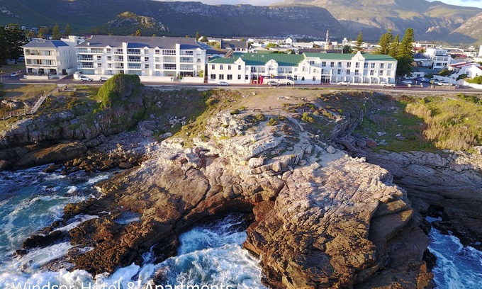 Hermanus City-Centre Apartamento | Windsor Self Catering Apartments