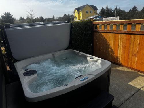 Ocean Shores Casa | Windswept Cottage