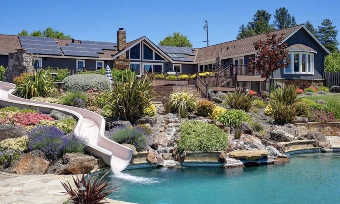Petaluma Casa | Wine Country Estate - Luxury Private Pool with Water Slide & Hot Tub