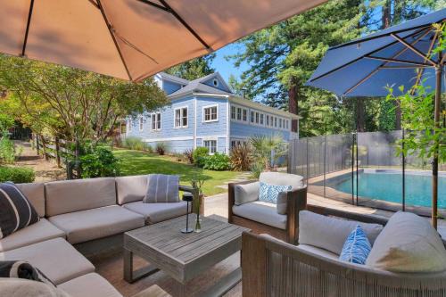 Guerneville Casa | Wine Country Retreat with Pool & Hot Tub - Dogs OK