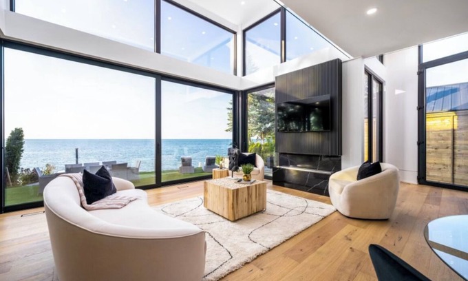 Niagara-on-the-Lake Casa | Wine, Water and a rooftop pool. This dream waterfront home has it all..