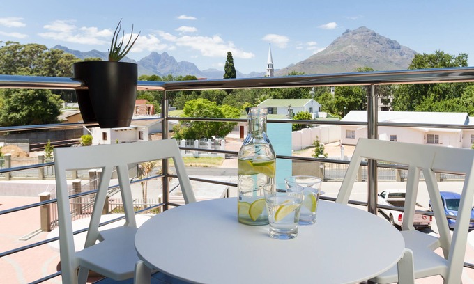 Stellenbosch Apartamento | WINK Quiver Tree