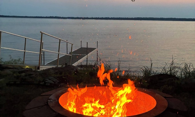 Unity Casa | Winnecook Lake House