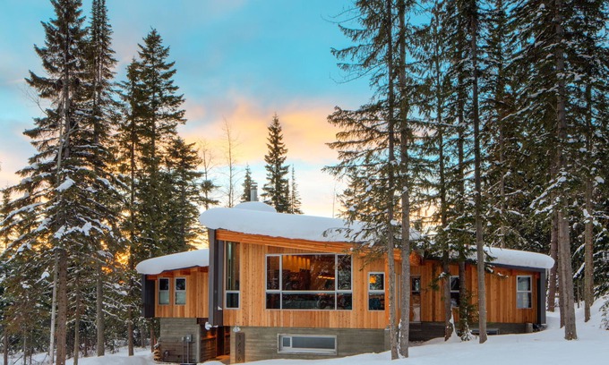 Golden Casa | A True Ski-in Ski-out, uno de una familia de clase Inicio