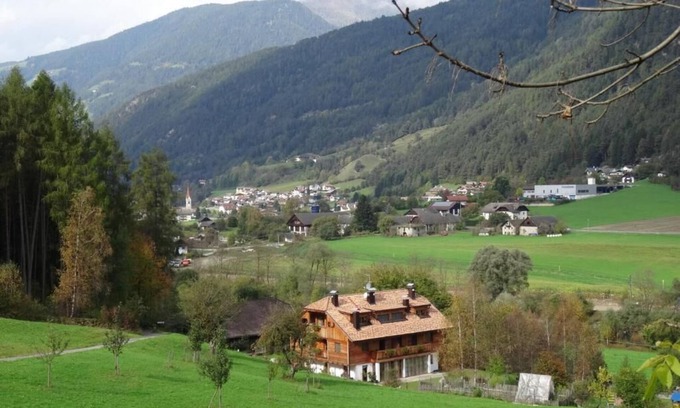 Vandoies Apartamento | Winnewieser Hof - App "Kirsche" - 50 m², with balcony, newly furnished
