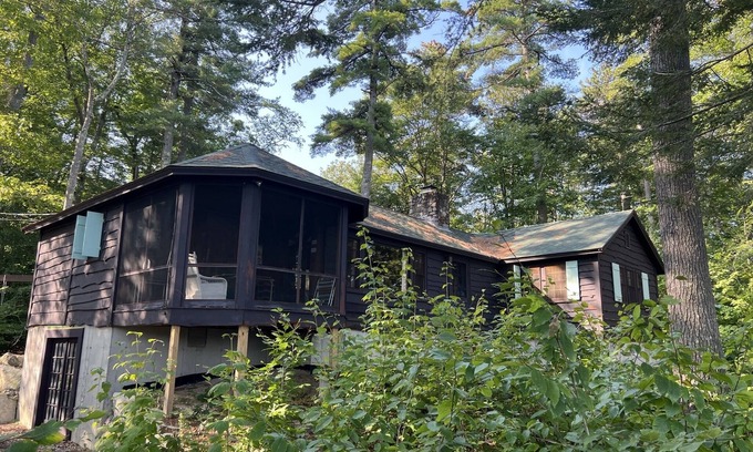 Alton Casa | Winnipesaukee Family Compound with amazing sunsets