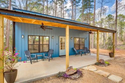 Winnsboro Casa | Winnsboro Barndominium with Fire Pit and Large Deck!