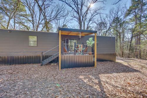 Winnsboro Casa | Winnsboro Tiny House with Trails, Yard Games and More!