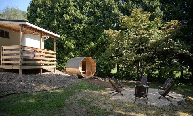 Willow Street Apartamento | Winter Getaway|Hot tub|Fireplace|Fire-pit|Smart TV