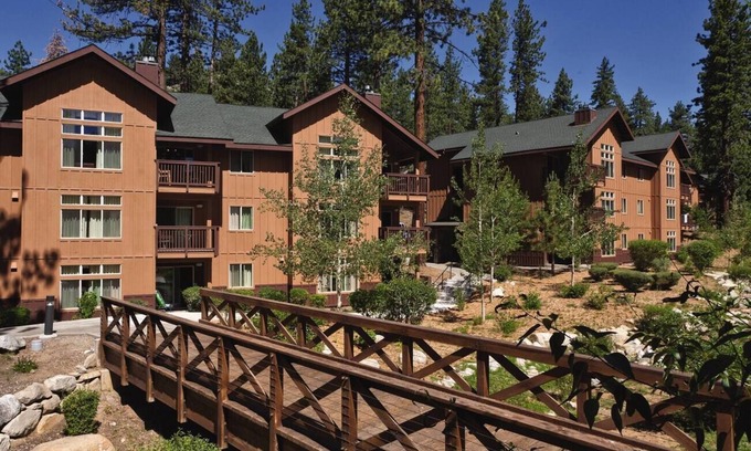 Round Hill Village Condominio | Año Nuevo 2020 en Tahoe Resort 5BR 2BR / 2BA Condo de 5 estrellas (para 6)