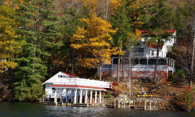 Kattskill Bay Casa | Winter Home on Lake George 4 bedrooms... 3 bathrooms. Screened porch