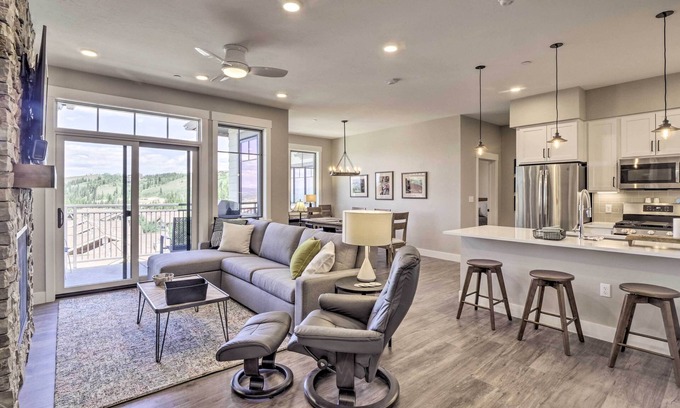 Winter Park Condominio | Winter Park Condo w/ Fireplace - 4 Mi to Slopes!