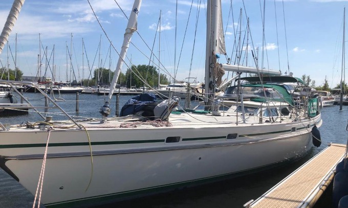 Municipality of Hoorn Alquiler De Eote | Winter Sailing with your friends or stay only in cosy oceangoing yacht For more fun