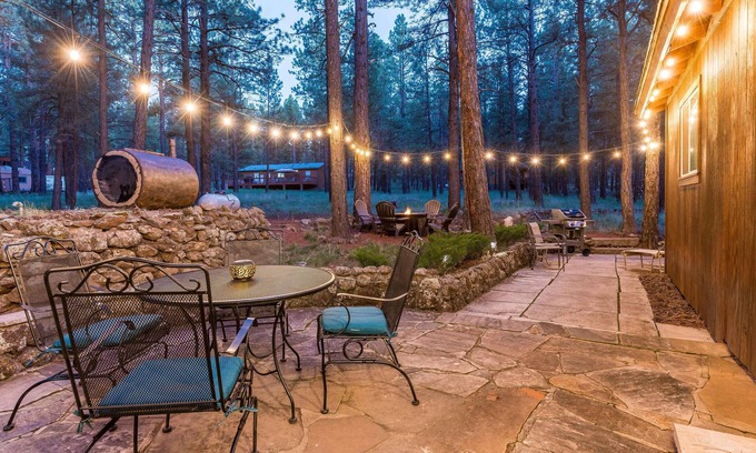 Williams Cabina | Winter Snow! Book Now! Rogue Bear Cabin