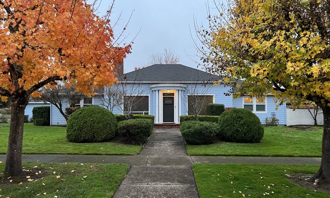 McMinnville Casa | Winter Special! 1330 NE Ford Street