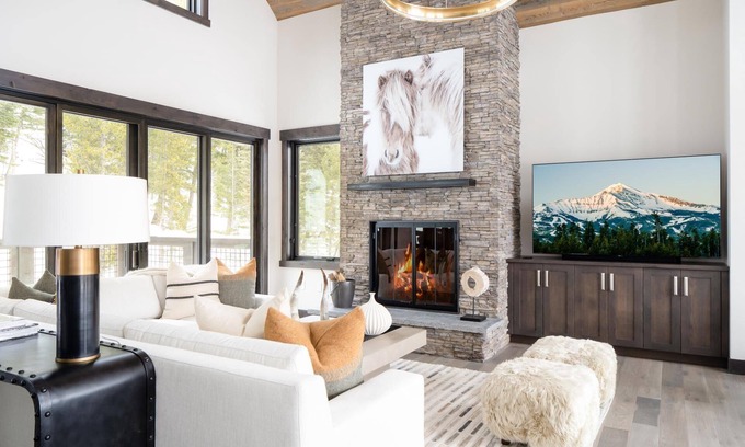 Spanish Peaks Casa | Book Now for Summer Season! Lux Ski-In Ski-Out Access Mountain Cabin, Rec Room and Hot Tub!