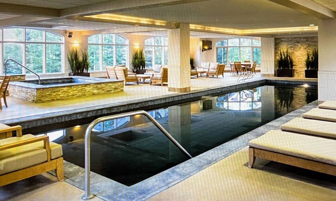 Beaver Creek Cabina | Winter Wonderland Luxury 2-bedroom lodge steps from the ski lifts in BC Village