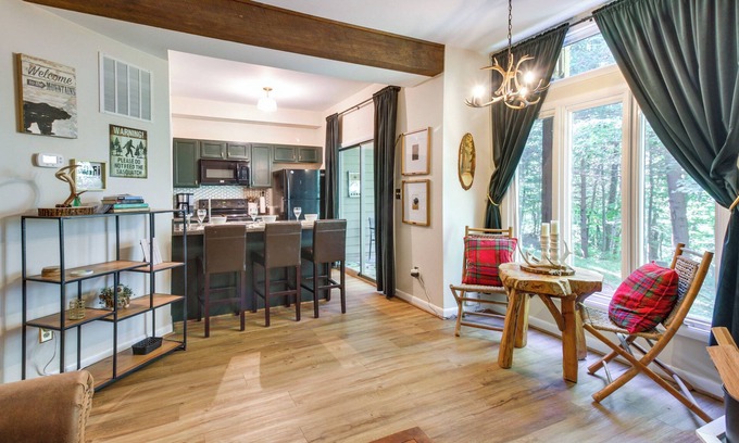 Wintergreen Condominio | Wintergreen Resort Condo w/ Deck, 0.3 Mi to Slopes
